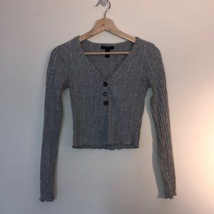 Grey forever 21 crop top. (S)